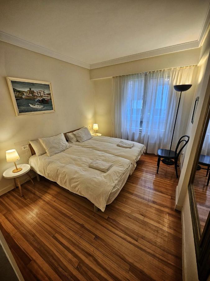 サラウツAmplio Piso En La Playa De 135 M2 Con Garajeアパートメント エクステリア 写真